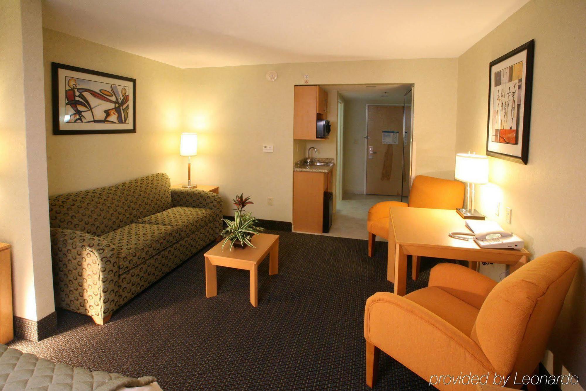 Holiday Inn Express & Suites Monterrey Aeropuerto By Ihg Apodaca Phòng bức ảnh