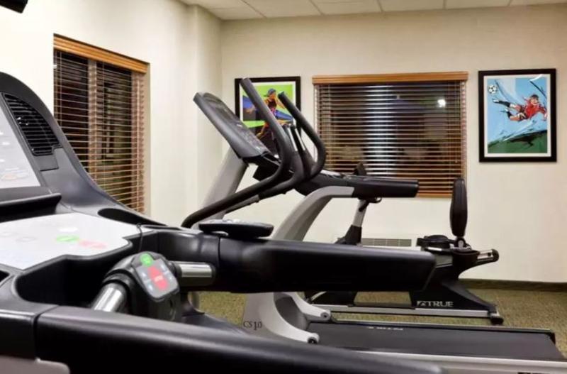 Holiday Inn Express & Suites Monterrey Aeropuerto By Ihg Apodaca Ngoại thất bức ảnh