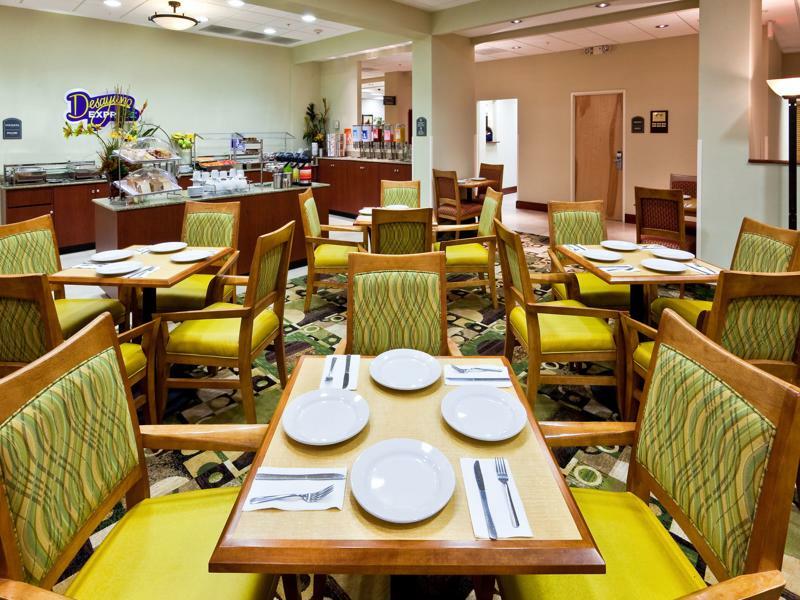Holiday Inn Express & Suites Monterrey Aeropuerto By Ihg Apodaca Ngoại thất bức ảnh